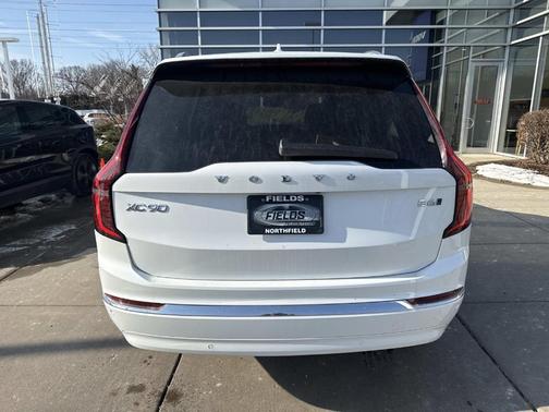 2025 Volvo XC90 B6 Plus 7-Seater