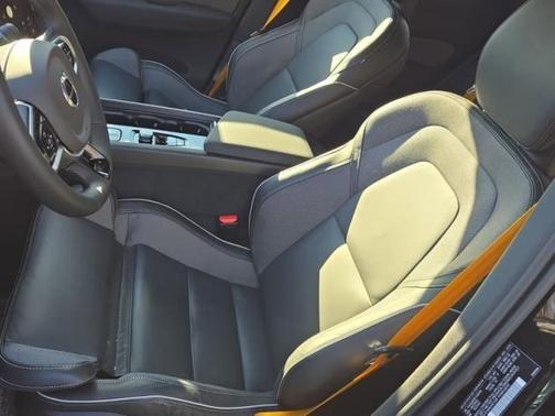 2026 Volvo XC60 Plug-In Hybrid T8 Polestar Engineered