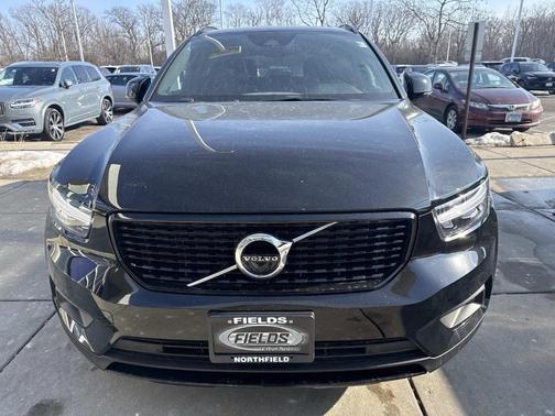 2019 Volvo XC40 T5 R-Design