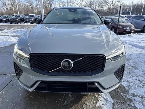 2026 Volvo XC60 B5 Ultra