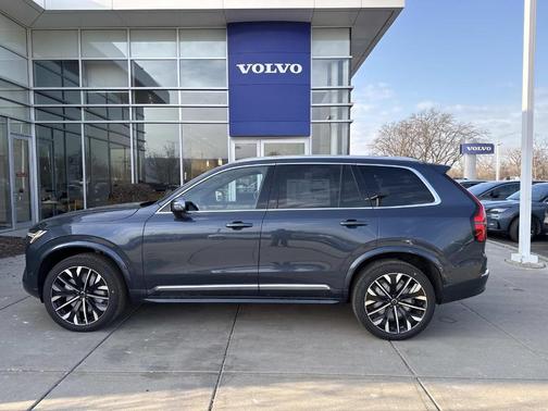 2026 Volvo XC90 B6 Plus 7-Seater