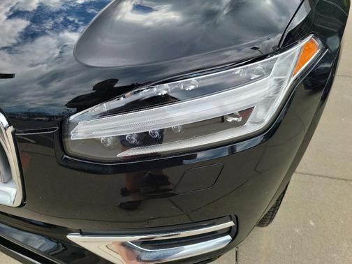 2022 Volvo XC90 Recharge Plug-In Hybrid T8 Inscription Expression 6 Passenger