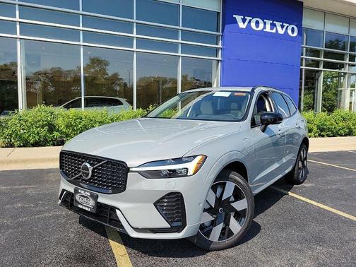 2025 Volvo XC60 Plug-In Hybrid T8 Plus