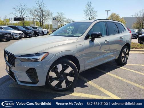 2025 Volvo XC60 Plug-In Hybrid T8 Ultra