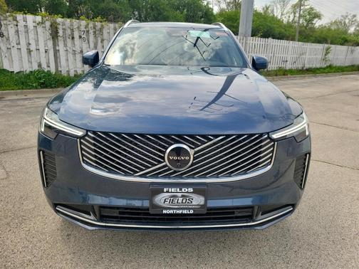 2025 Volvo XC90 B5 Plus 7-Seater