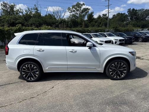 2026 Volvo XC90 B6 Ultra 7-Seater