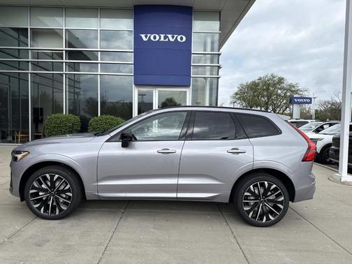 Silver 2026 Volvo XC60 B5 Ultra