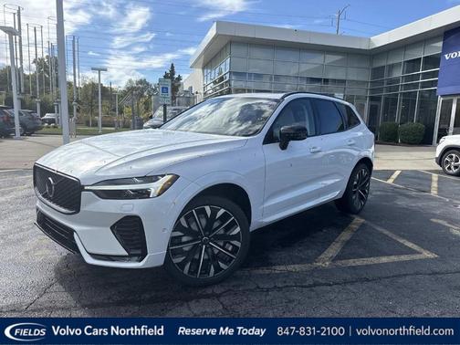 2026 Volvo XC60 B5 Ultra