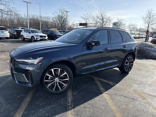 2025 Volvo XC60 B5 Plus