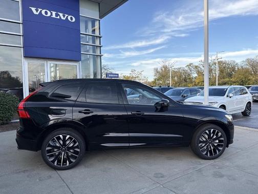 2026 Volvo XC60 B5 Ultra