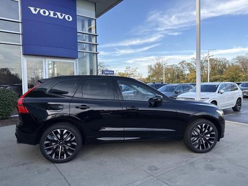 2026 Volvo XC60 B5 Ultra