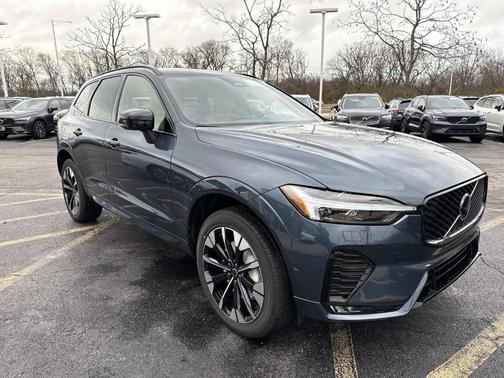 2026 Volvo XC60 B5 Plus