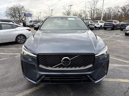 2026 Volvo XC60 B5 Plus