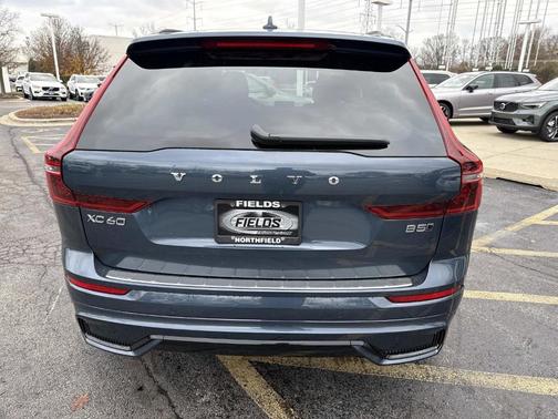 2026 Volvo XC60 B5 Plus