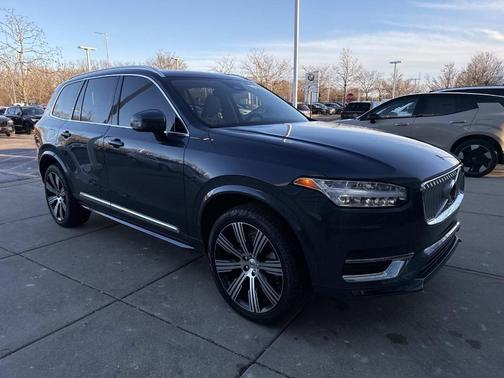 2023 Volvo XC90 B6 Ultimate 6-Seater
