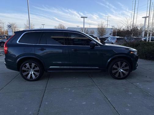 2023 Volvo XC90 B6 Ultimate 6-Seater