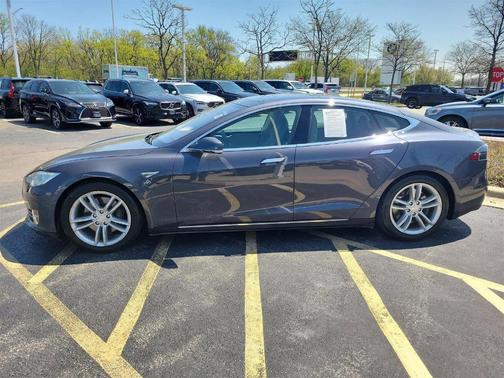 2016 Tesla Model S 70D