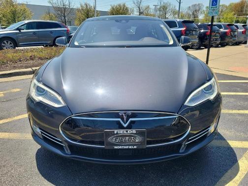 2016 Tesla Model S 70D