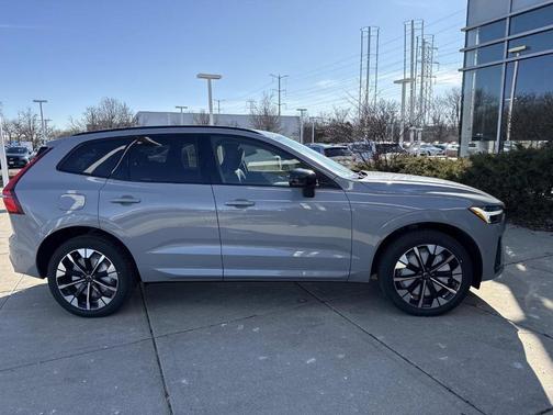 Vapour Grey 2026 Volvo XC60 Plug-In Hybrid T8 Plus