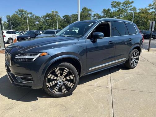 2023 Volvo XC90 Recharge Plug-In Hybrid T8 Plus 6 Passenger