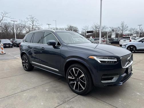 2023 Volvo XC90 B6 Plus 7-Seater