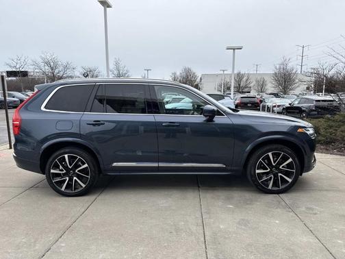 2023 Volvo XC90 B6 Plus 7-Seater