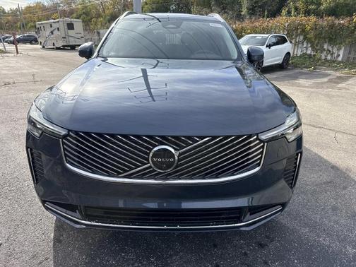 2026 Volvo XC90 Plug-In Hybrid T8 Plus 7-Seater