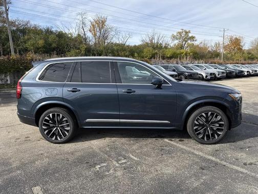 2026 Volvo XC90 Plug-In Hybrid T8 Plus 7-Seater