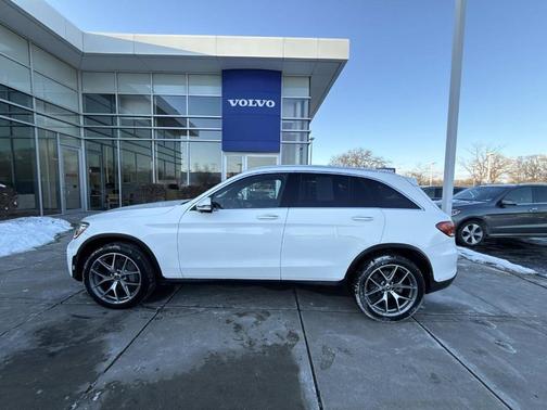 2021 Mercedes-Benz GLC 300 Base 4MATIC