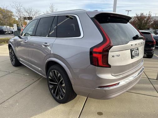 2026 Volvo XC90 B6 Plus 6-Seater