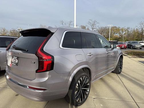2026 Volvo XC90 B6 Plus 6-Seater