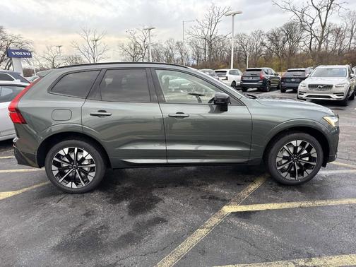 2026 Volvo XC60 B5 Plus