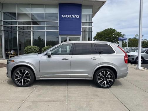 Silver 2024 Volvo XC90 B6 Plus Bright Theme 7-Seater