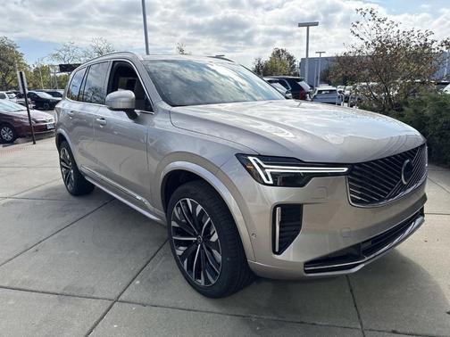 2026 Volvo XC90 B6 Plus 6-Seater