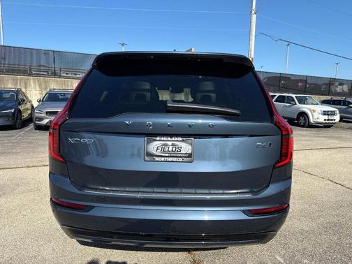 2026 Volvo XC90 B6 Ultra Dark Theme 7-Seater