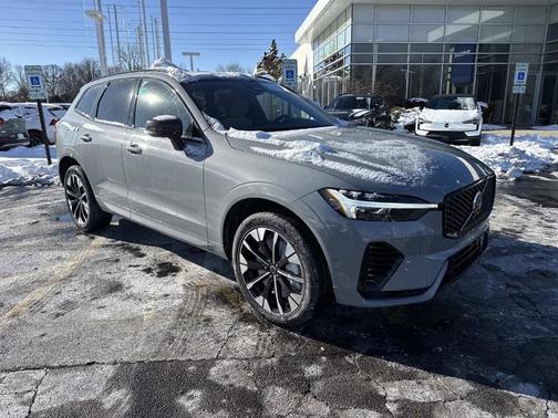 2026 Volvo XC60 Plug-In Hybrid T8 Plus