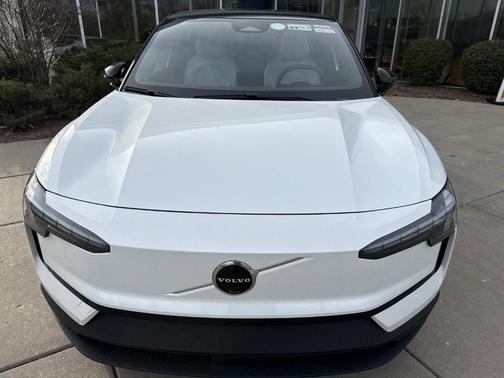 2026 Volvo EX30 Twin Motor Ultra