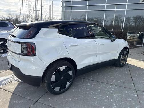 2026 Volvo EX30 Twin Motor Plus