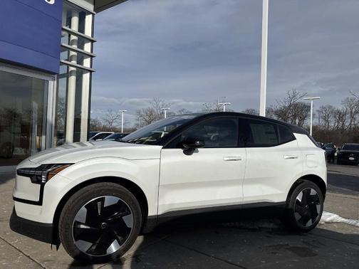 2026 Volvo EX30 Twin Motor Plus