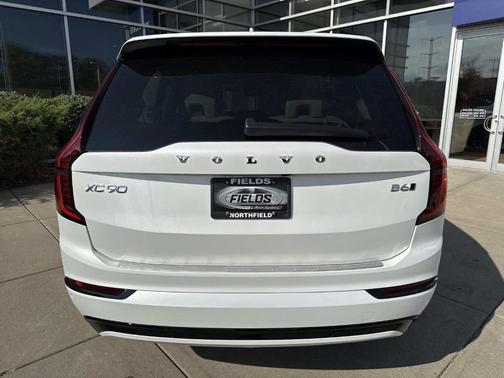 2026 Volvo XC90 B6 Ultra Dark Theme 7-Seater