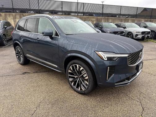 2026 Volvo XC90 B6 Plus 7-Seater