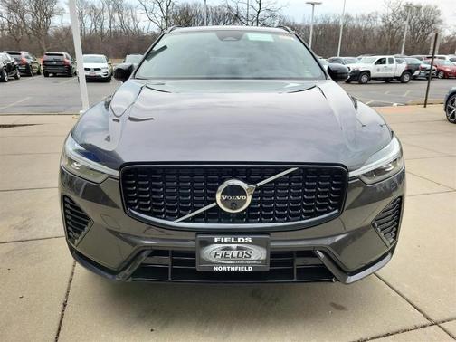 2025 Volvo XC60 Plug-In Hybrid T8 Plus