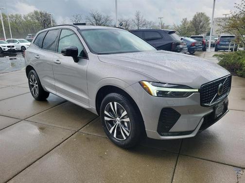 2025 Volvo XC60 B5 Core
