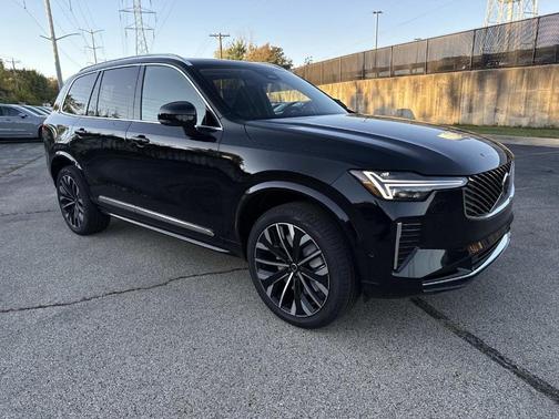 2026 Volvo XC90 B6 Plus 7-Seater
