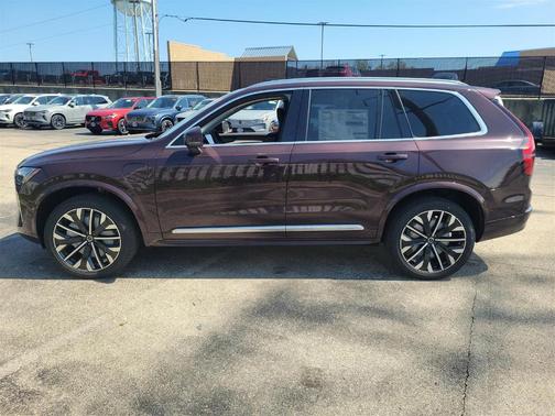2025 Volvo XC90 Plug-In Hybrid T8 Plus 7-Seater