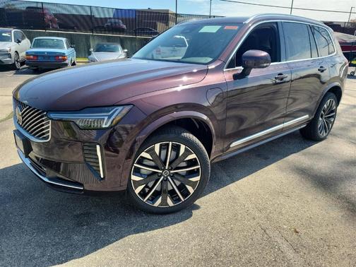 2025 Volvo XC90 Plug-In Hybrid T8 Plus 7-Seater