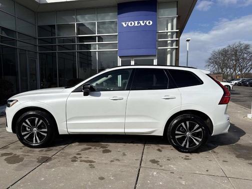 2025 Volvo XC60 B5 Core