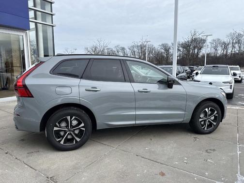 2026 Volvo XC60 B5 Core