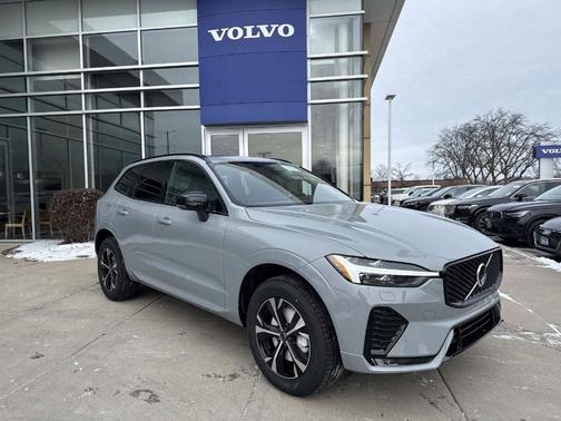 Vapour Grey 2026 Volvo XC60 B5 Core