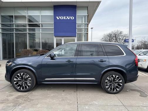 2026 Volvo XC90 B5 Plus 7-Seater
